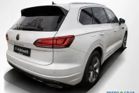 Volkswagen Touareg din 2022 cu 48.550 km - oferta VOL166747 - foto 2