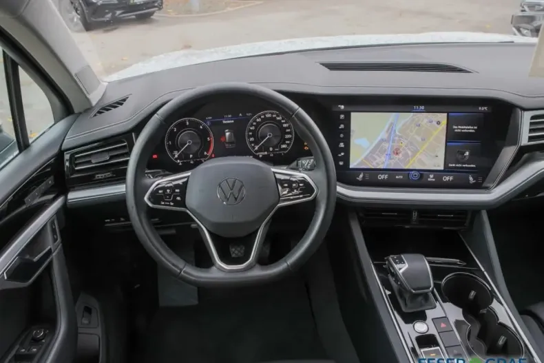 Volkswagen Touareg din 2022 cu 48.550 km - oferta VOL166747 - foto 8