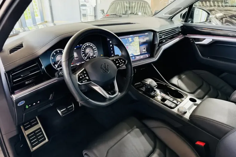 Volkswagen Touareg din 2022 cu 92.852 km - oferta VOL166748 - foto 12