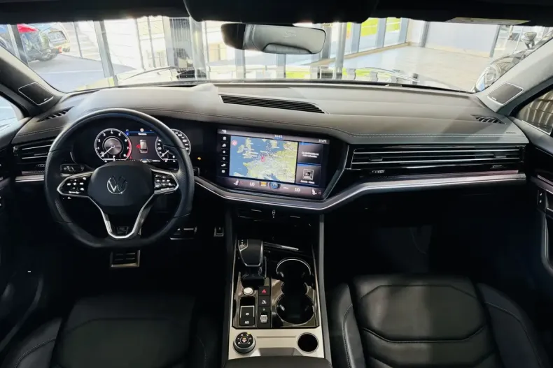 Volkswagen Touareg din 2022 cu 92.852 km - oferta VOL166748 - foto 13