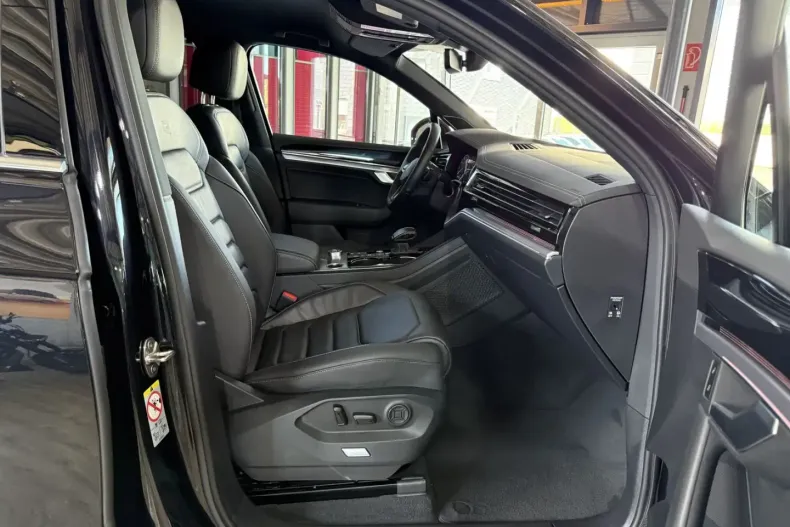 Volkswagen Touareg din 2022 cu 92.852 km - oferta VOL166748 - foto 15