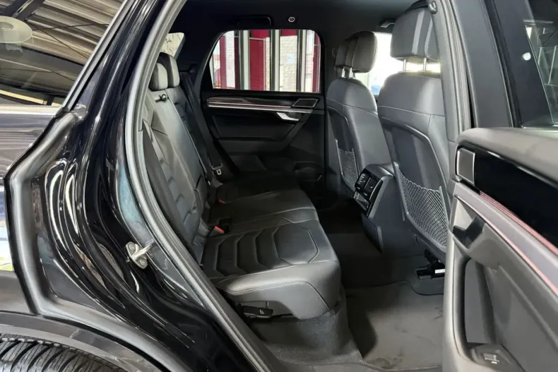 Volkswagen Touareg din 2022 cu 92.852 km - oferta VOL166748 - foto 16