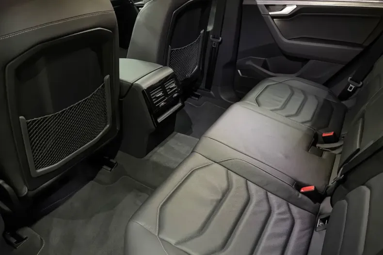 Volkswagen Touareg din 2022 cu 64.100 km - oferta VOL166750 - foto 17