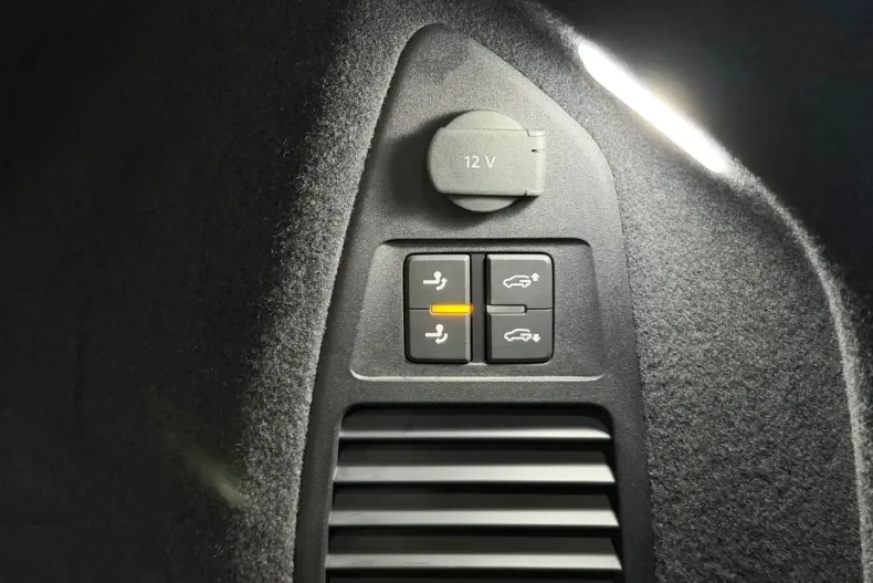 Volkswagen Touareg din 2022 cu 64.100 km - oferta VOL166750 - foto 22