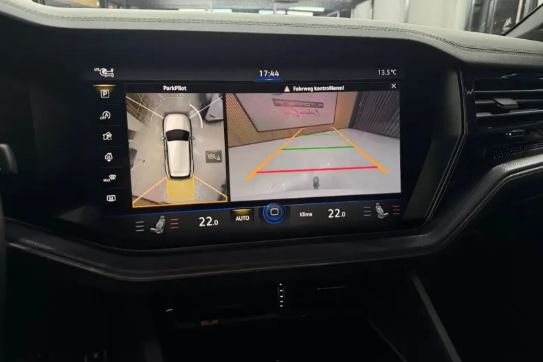 Volkswagen Touareg din 2022 cu 64.100 km - oferta VOL166750 - foto 24