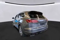 Volkswagen Touareg din 2022 cu 51.918 km - oferta VOL166754 - foto 2