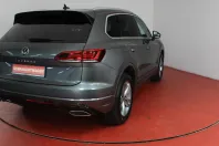 Volkswagen Touareg din 2022 cu 58.414 km - oferta VOL166755 - foto 2