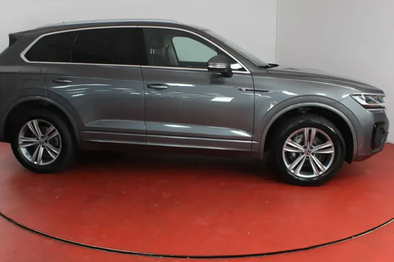 Volkswagen Touareg din 2022 cu 58.414 km - oferta VOL166755 - foto 14
