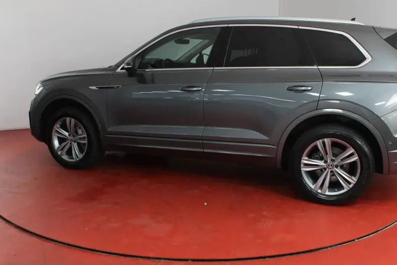 Volkswagen Touareg din 2022 cu 58.414 km - oferta VOL166755 - foto 25