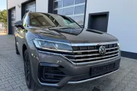 Volkswagen Touareg din 2022 cu 62.112 km - oferta VOL166760 - foto 1