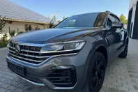 Volkswagen Touareg din 2022 cu 62.112 km - oferta VOL166760 - foto 2