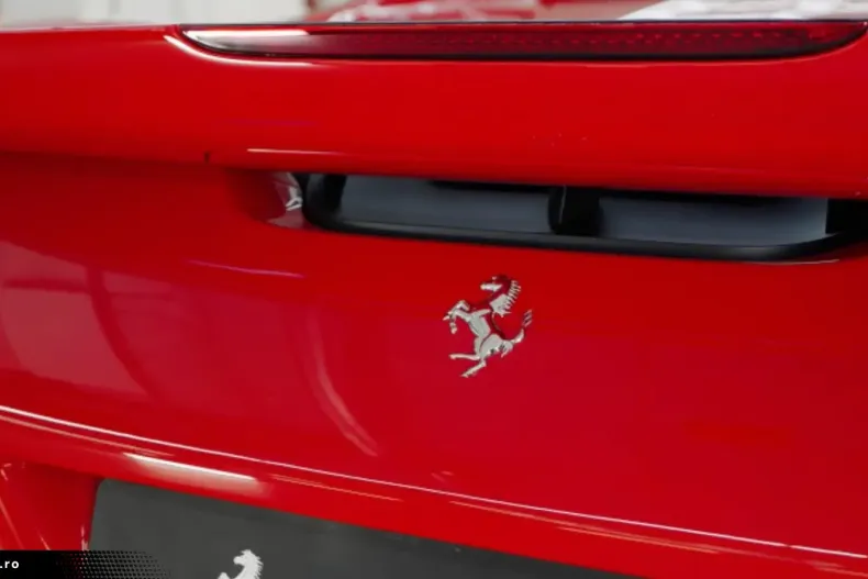 Ferrari F8 din 2021 cu 4.200 km - oferta FER166762 - foto 11