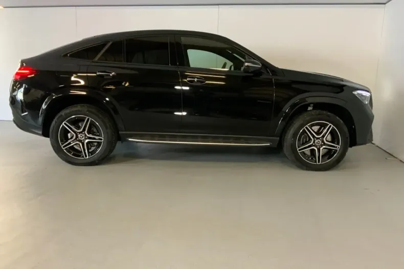 Mercedes-Benz GLE 350 din 2024 cu 5.464 km - oferta MER166764 - foto 3