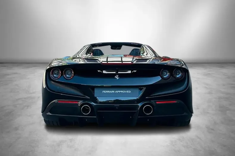 Ferrari F8 din 2023 cu 9.200 km - oferta FER166768 - foto 3