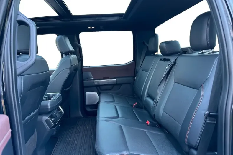 Ford F 150 din 2024 cu 18.816 km - oferta FOR166772 - foto 13