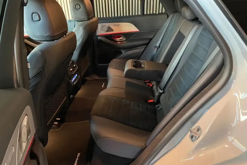 Mercedes-Benz GLE 300 din 2024 cu 10.300 km - oferta MER166781 - foto 10