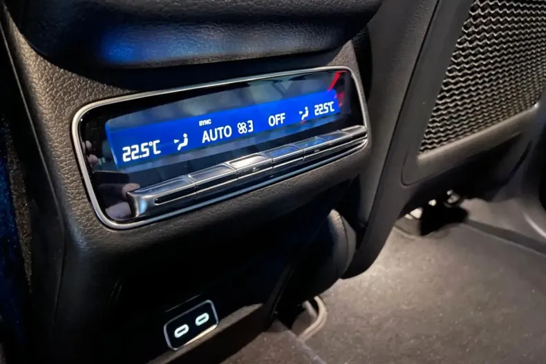 Mercedes-Benz GLE 300 din 2024 cu 10.300 km - oferta MER166781 - foto 16