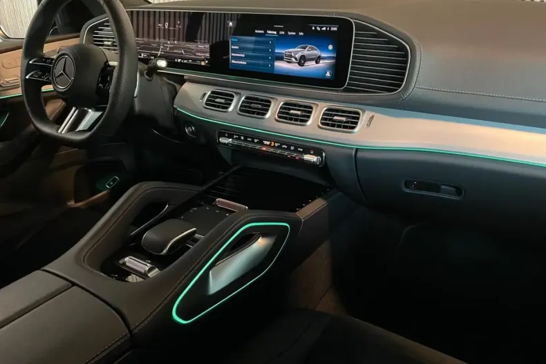 Mercedes-Benz GLE 300 din 2024 cu 10.300 km - oferta MER166781 - foto 17