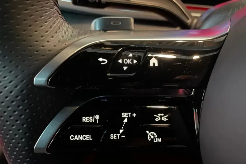 Mercedes-Benz GLE 300 din 2024 cu 11.000 km - oferta MER166783 - foto 16