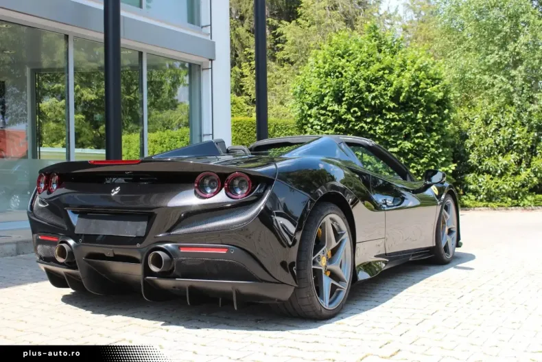 Ferrari F8 din 2022 cu 6.400 km - oferta FER166790 - foto 8
