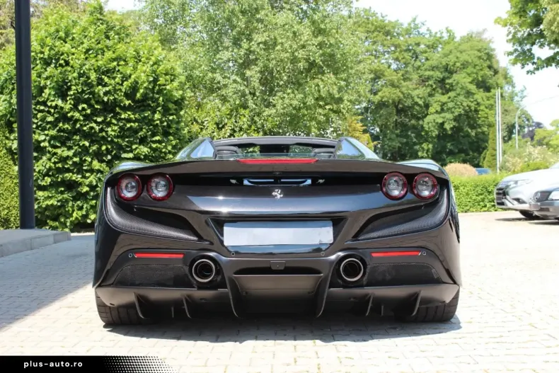 Ferrari F8 din 2022 cu 6.400 km - oferta FER166790 - foto 9