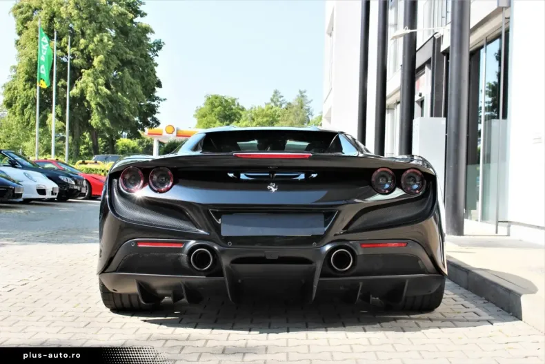 Ferrari F8 din 2022 cu 6.400 km - oferta FER166790 - foto 10