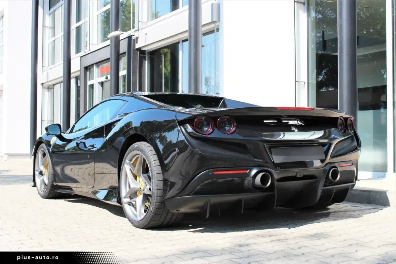 Ferrari F8 din 2022 cu 6.400 km - oferta FER166790 - foto 11