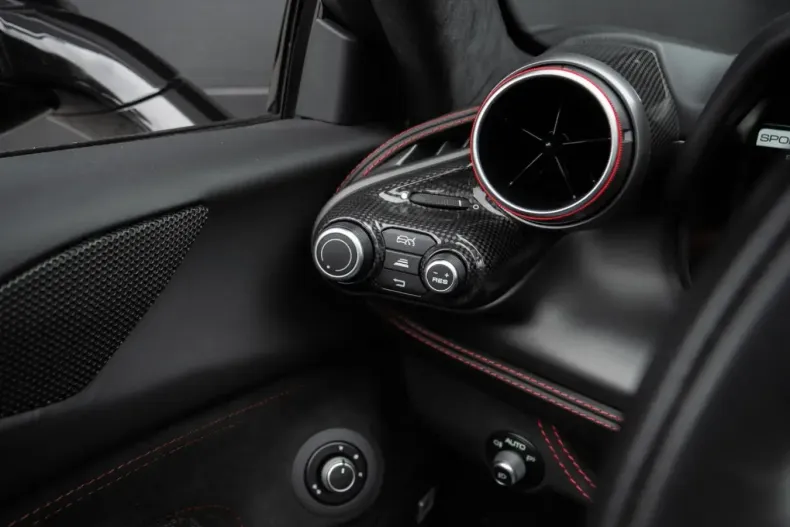 Ferrari F8 din 2020 cu 20.000 km - oferta FER166792 - foto 11