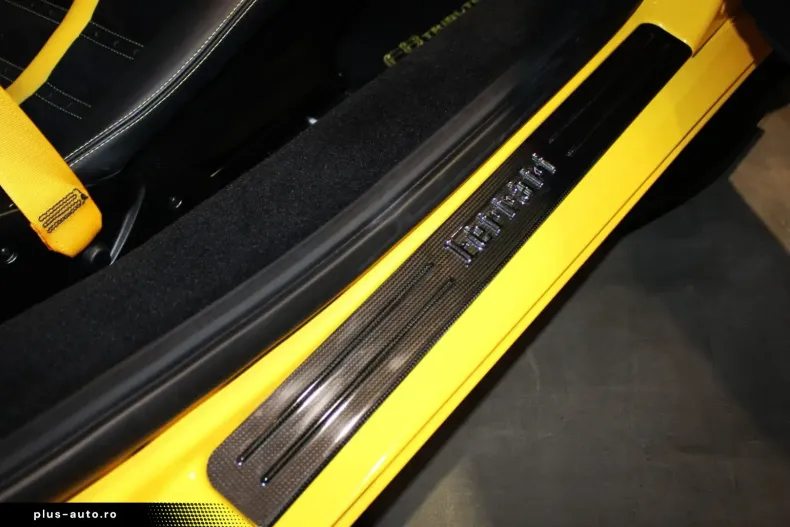 Ferrari F8 din 2022 cu 19.500 km - oferta FER166793 - foto 12