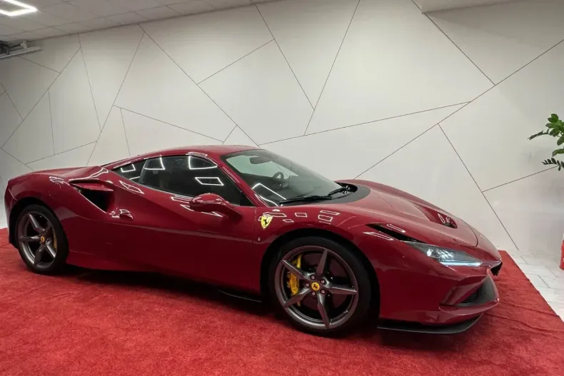 Ferrari F8 din 2021 cu 4.500 km - oferta FER166794 - foto 6