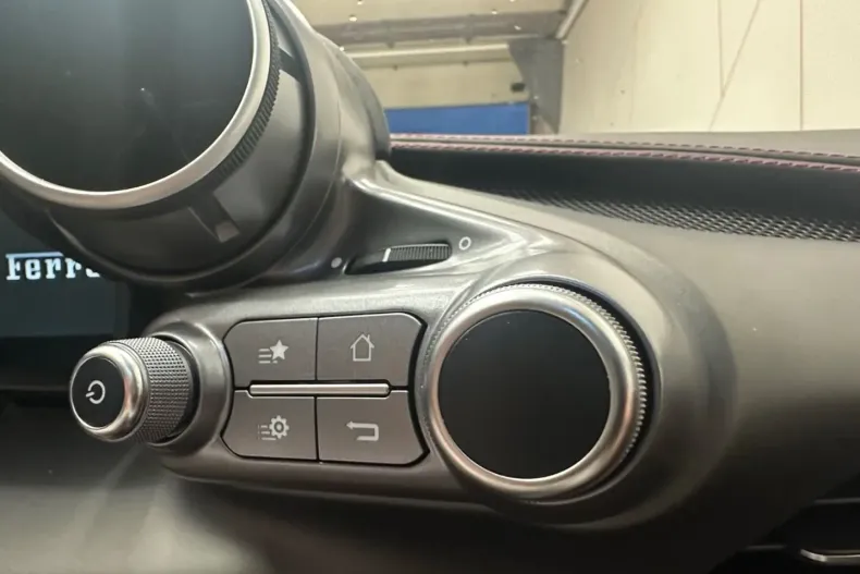 Ferrari F8 din 2021 cu 4.500 km - oferta FER166794 - foto 14