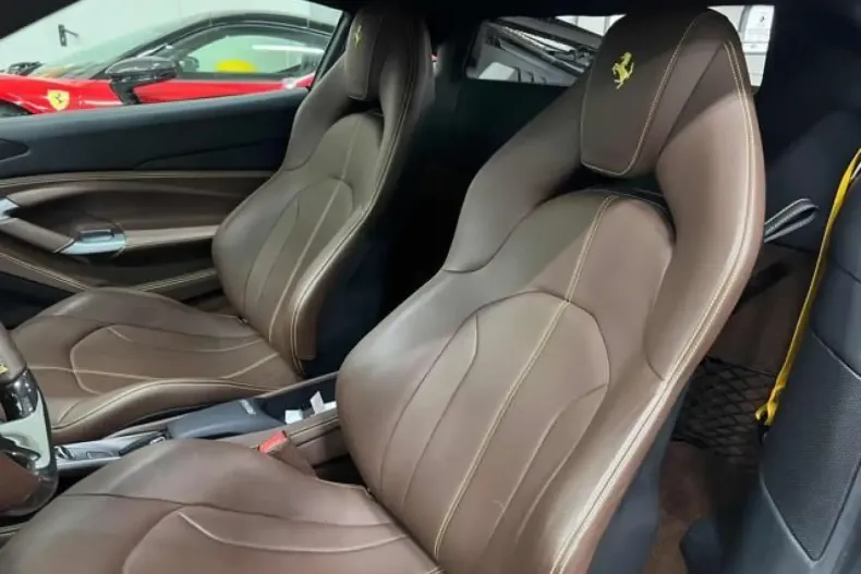 Ferrari F8 din 2020 cu 20.000 km - oferta FER166795 - foto 7