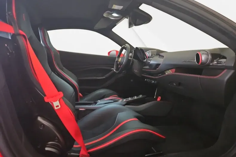 Ferrari F8 din 2020 cu 9.810 km - oferta FER166797 - foto 18