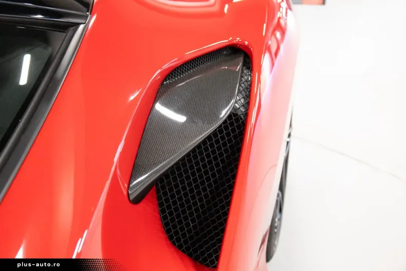 Ferrari F8 din 2020 cu 14.000 km - oferta FER166798 - foto 8