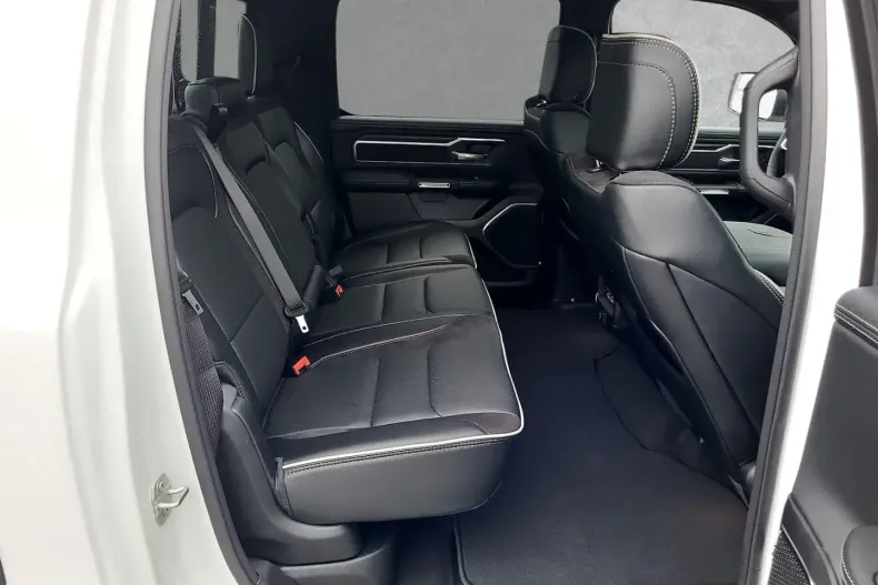 Dodge RAM din 2025 cu 10.500 km - oferta DOD166799 - foto 5