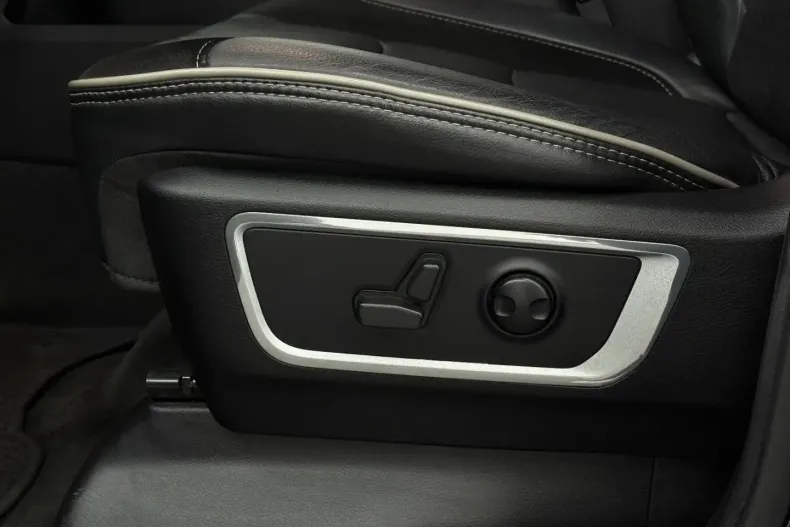 Dodge RAM din 2022 cu 95.000 km - oferta DOD166800 - foto 34