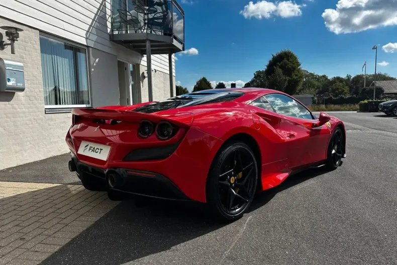 Ferrari F8 din 2020 cu 24.000 km - oferta FER166810 - foto 6