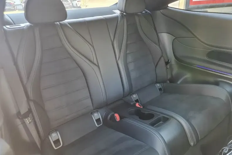 Mercedes-Benz CLE 200 din 2024 cu 8.885 km - oferta MER166812 - foto 4