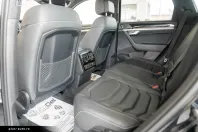 Volkswagen Touareg din 2022 cu 74.248 km - oferta VOL166813 - foto 21