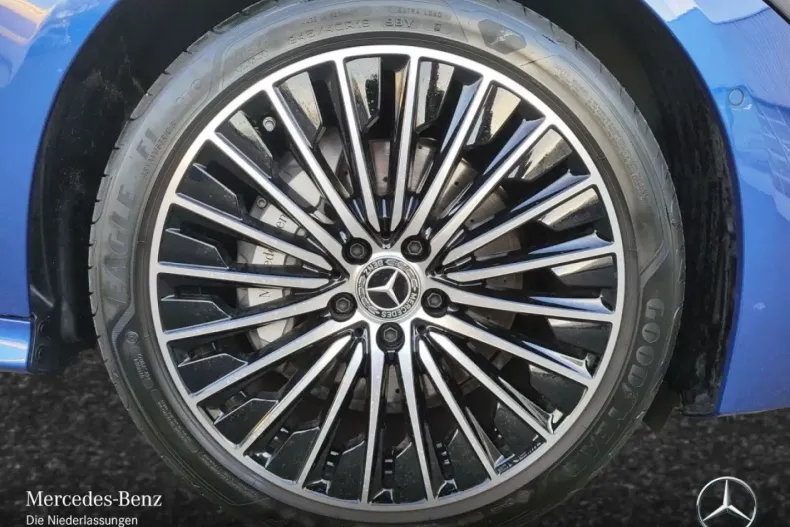 Mercedes-Benz CLE 300 din 2024 cu 15.124 km - oferta MER166816 - foto 4