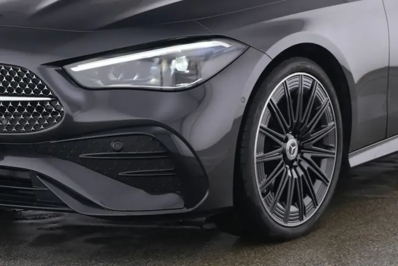 Mercedes-Benz CLE 200 din 2024 cu 11.832 km - oferta MER166828 - foto 1