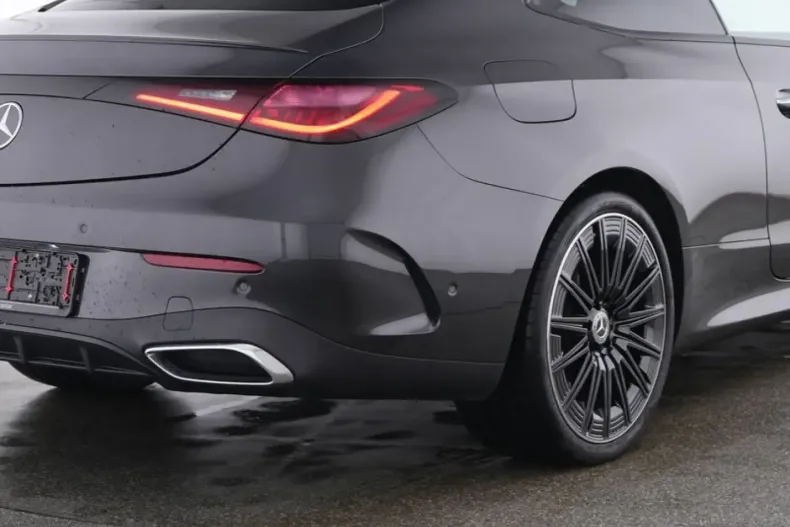 Mercedes-Benz CLE 200 din 2024 cu 11.832 km - oferta MER166828 - foto 3