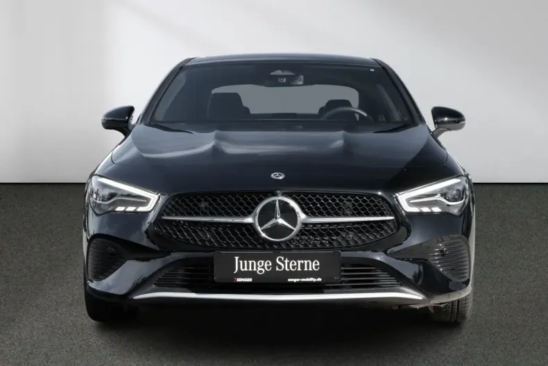 Mercedes-Benz CLA 180 din 2024 cu 14.777 km - oferta MER166832 - foto 2