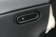 Mercedes-Benz CLA 180 din 2024 cu 14.777 km - oferta MER166832 - foto 9