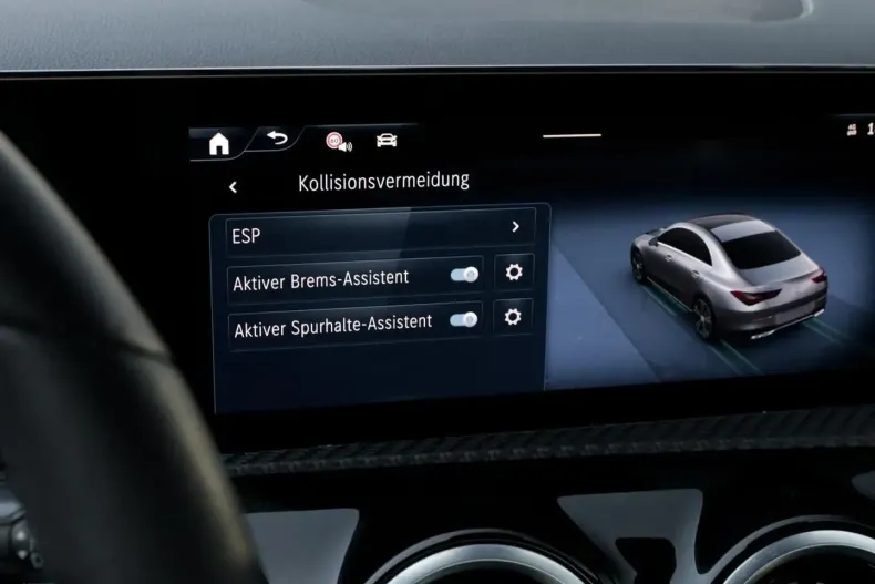 Mercedes-Benz CLA 180 din 2024 cu 14.777 km - oferta MER166832 - foto 11