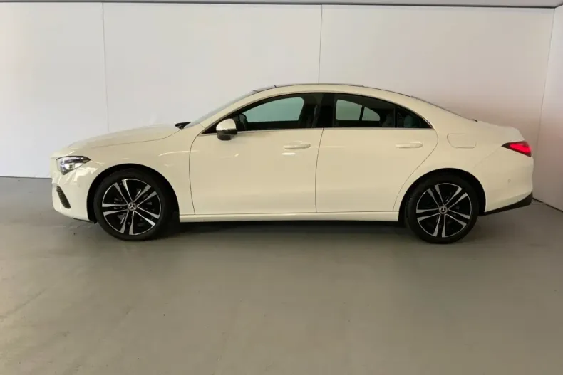 Mercedes-Benz CLA 180 din 2024 cu 9.157 km - oferta MER166834 - foto 2