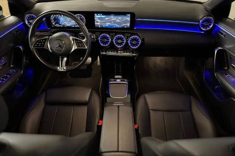 Mercedes-Benz CLA 180 din 2024 cu 60.000 km - oferta MER166836 - foto 2