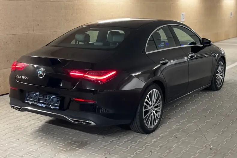 Mercedes-Benz CLA 180 din 2024 cu 60.000 km - oferta MER166836 - foto 3