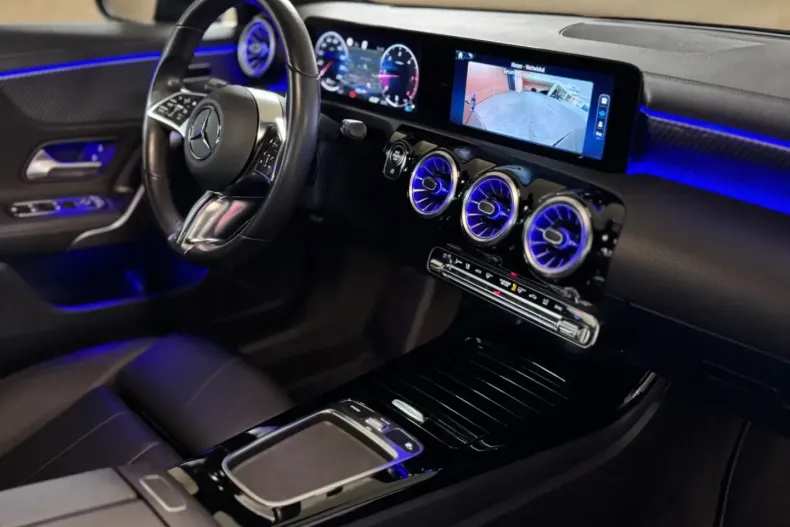 Mercedes-Benz CLA 180 din 2024 cu 60.000 km - oferta MER166836 - foto 4