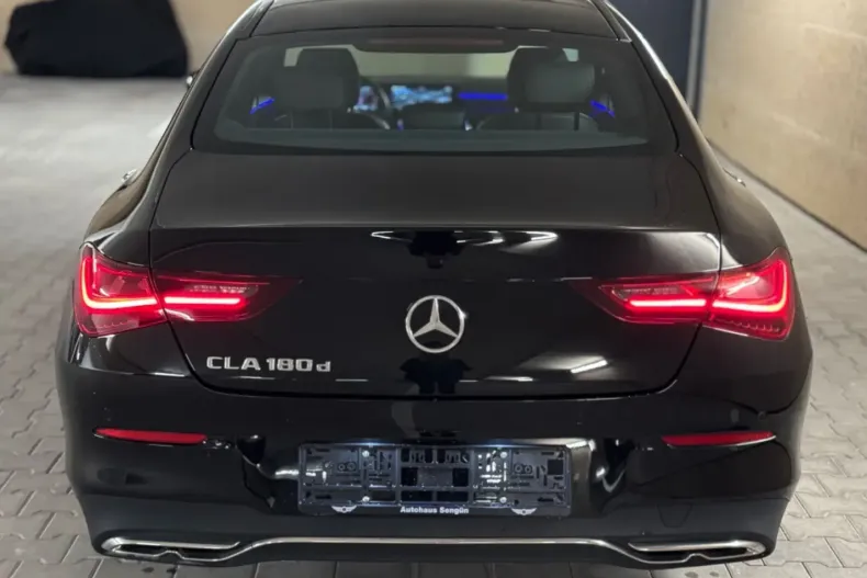 Mercedes-Benz CLA 180 din 2024 cu 60.000 km - oferta MER166836 - foto 10